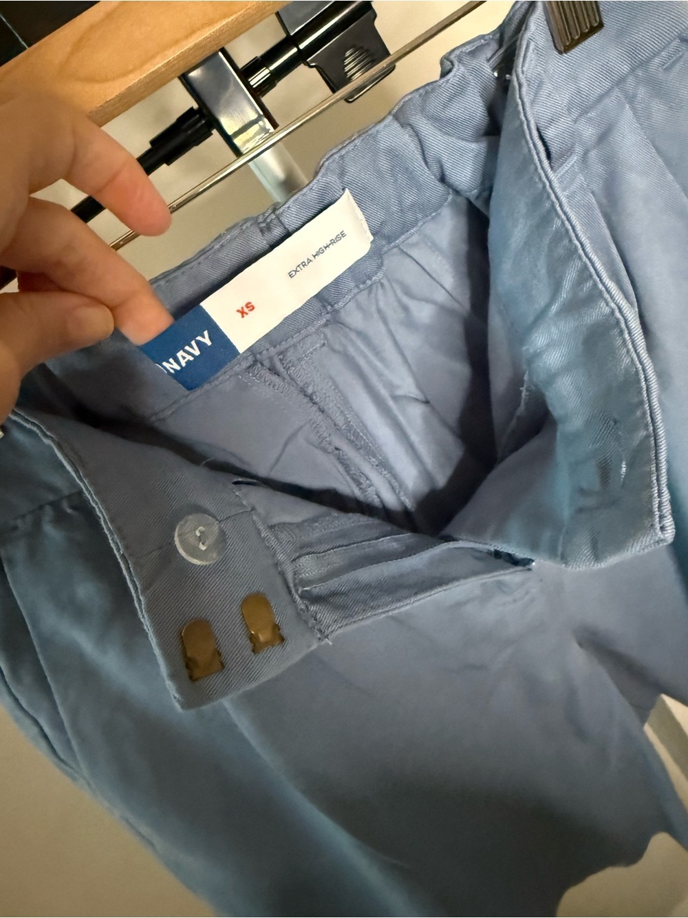 Old Navy Extra High-Rise Tailored Shorts | Blue | XS - Picture 6 of 9